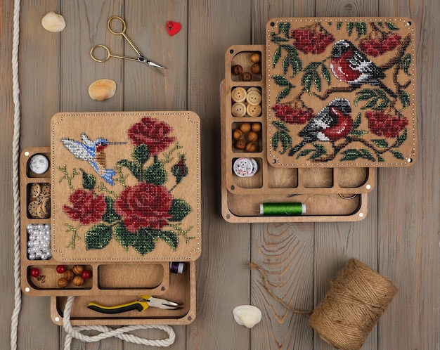 Colecție de broderii pe pânză